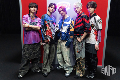 "Gooey" Music Video Shooting Behind Photos Pt.8