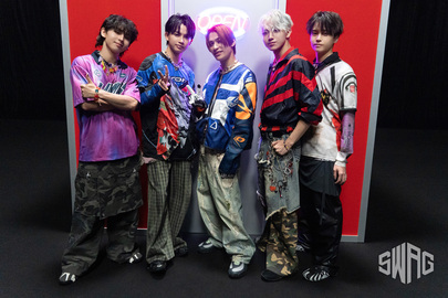 "Gooey" Music Video Shooting Behind Photos Pt.4